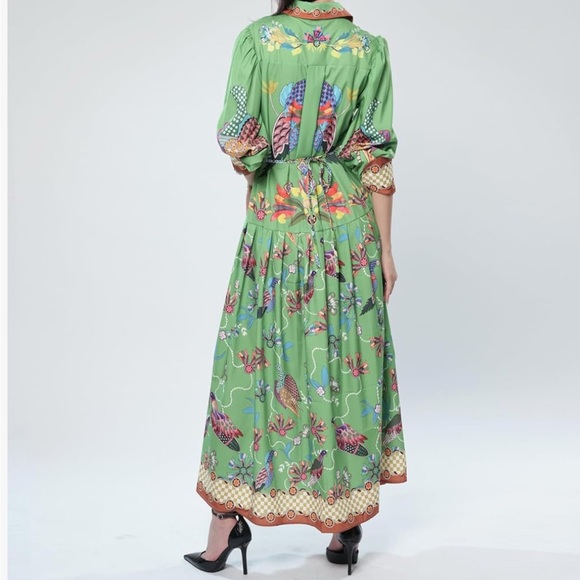 Chic Green Patterned Maxi Dress - Picture 3 of 10